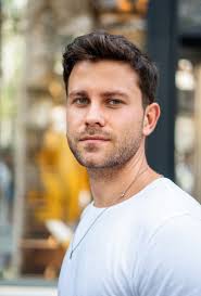<em><strong>Alex J.</strong></em>